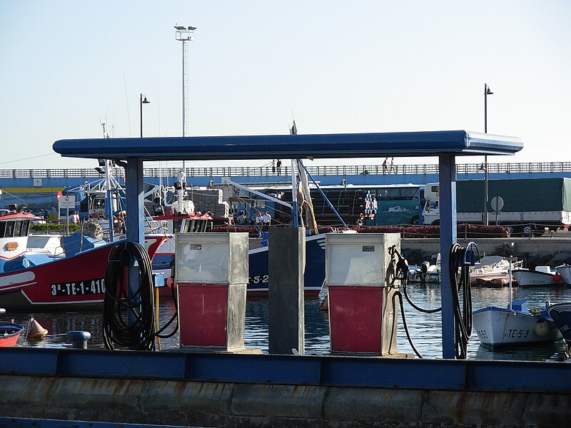 File:Ship petrol station.JPG