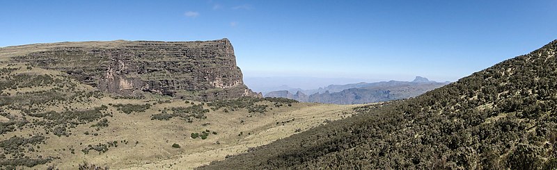 File:Simien Mountains National Park 10.jpg