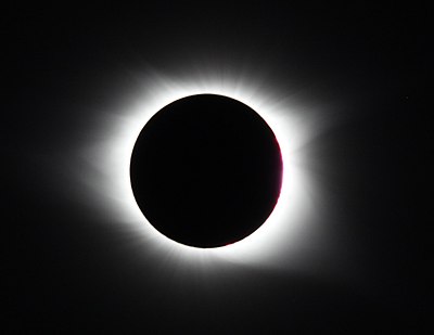 Солнечное затмение что это такое. Eclipse Solar затмение. Солнечное затмение 2006. Solar Eclipse 2017. Частичное солнечное затмение.