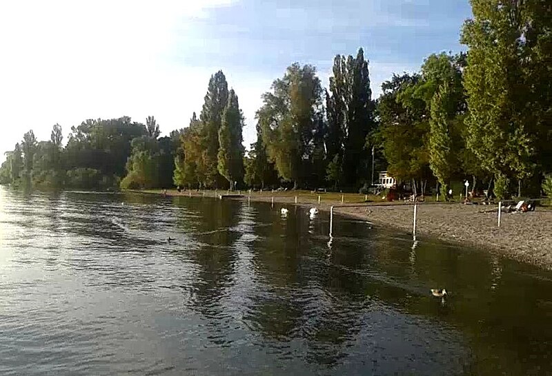 File:Strandbad Radolfzell - 2019.jpg