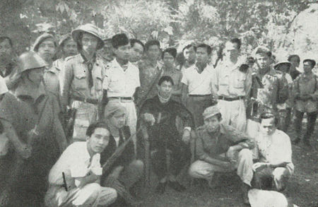 Fail:Sudirman resting with guerillas, Kota Jogjakarta 200 Tahun, plate before page 65.jpg