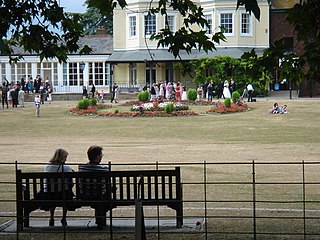 <span class="mw-page-title-main">Court Garden, Marlow</span> Building in Buckinghamshire, England