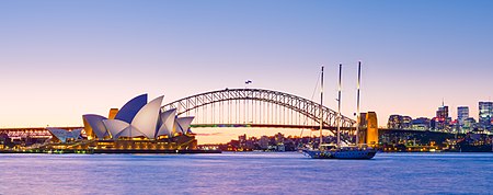 Fail:Sydney Opera House and Harbour Bridge Dusk (3) 2019-06-21.jpg