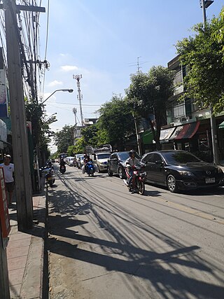 <span class="mw-page-title-main">Charoen Rat Road</span> Road in Bangkok, Thailand