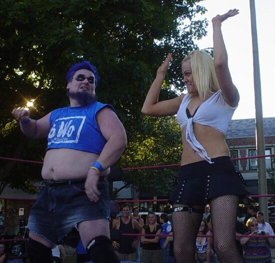 The Blue Meanie (left) and Talia Madison (right) at an independent show in 2005