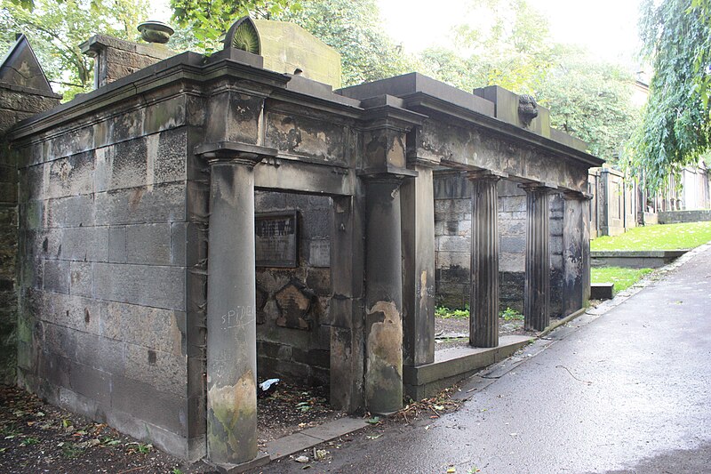 File:The Hamilton vault, St Cuthbert's Churchyard, Edinburgh.jpg