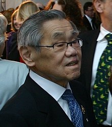 El Honorable Norman Kwong recortado-2.jpg