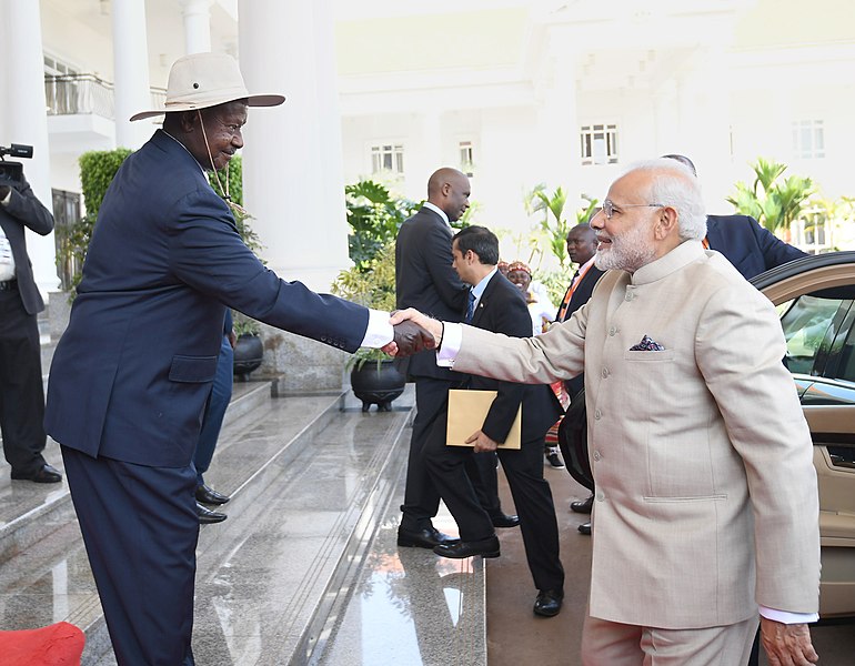 File:The Prime Minister, Shri Narendra Modi at the ceremonial reception with the President of Uganda, Mr. Yoweri K. Museveni, at the State House, in Uganda on July 24, 2018.JPG