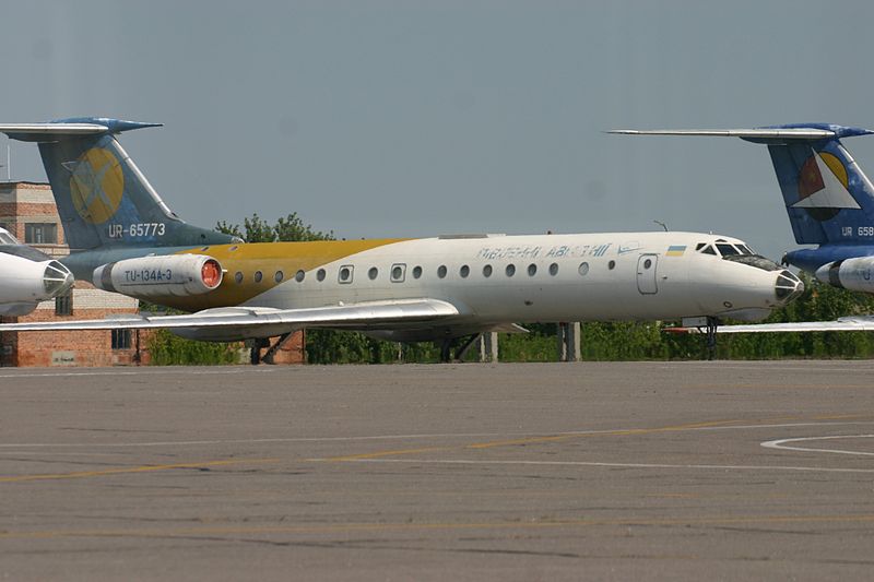 File:UR-65773 Tupolev Tu.134A-3 (7724566788).jpg