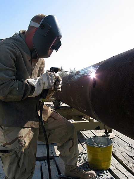 File:US Navy 030402-N-1050K-037 Steelworker Constructionman Patrick Lewis from Kenosha, Wis., is attached to Amphibious Construction Battalion Two (ACB-2) stationed at Little Creek, Va.jpg