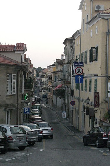 Volosko streets Volosko, Croatia, ulaz sa strane Rijeke 1.jpg