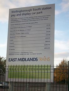 File:Wellingboroughstationcarparksign.jpg