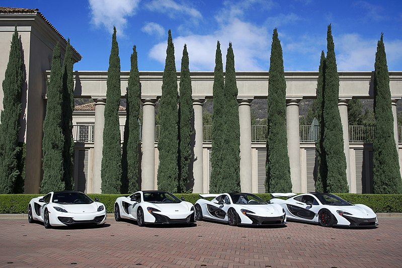 File:White McLaren Party (15438730741).jpg