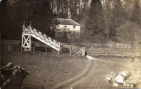 Woodcroft Halt railway station