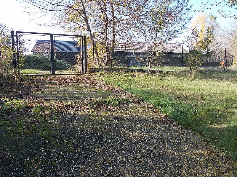 File:Wooden houses, Szállító Street, 2020 Csepel.jpg