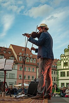 Violinist Craig Judelman performing on stage at the 2020 festival Ysw20 Shendl-42.jpg