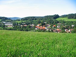 Pohled na Škůdru od severovýchodu