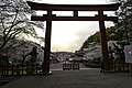 参 道 か ら の 夕 日 - Panoramio.jpg