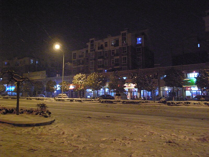 File:湖北省武汉市(惠远阳光大酒店前面) - panoramio.jpg