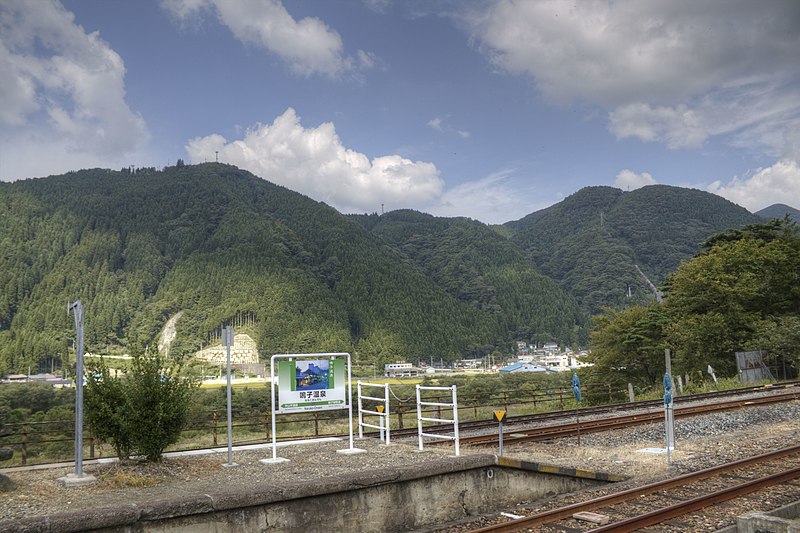 File:鳴子温泉駅 - panoramio (7).jpg