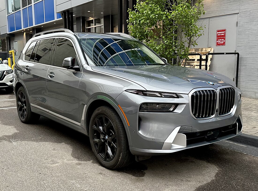 BMW X7