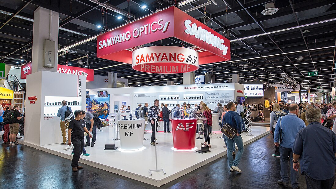 File:2016 Photokina - Samyang Optics - by 2eight - DSC6781.jpg