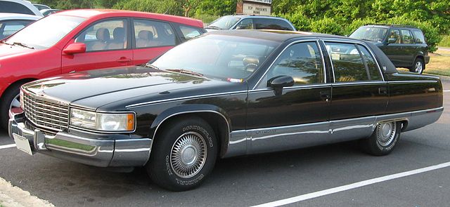1993–1994 Cadillac Fleetwood Sedan