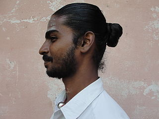 File:A depiction of traditional Tamil hair  - Wikimedia Commons