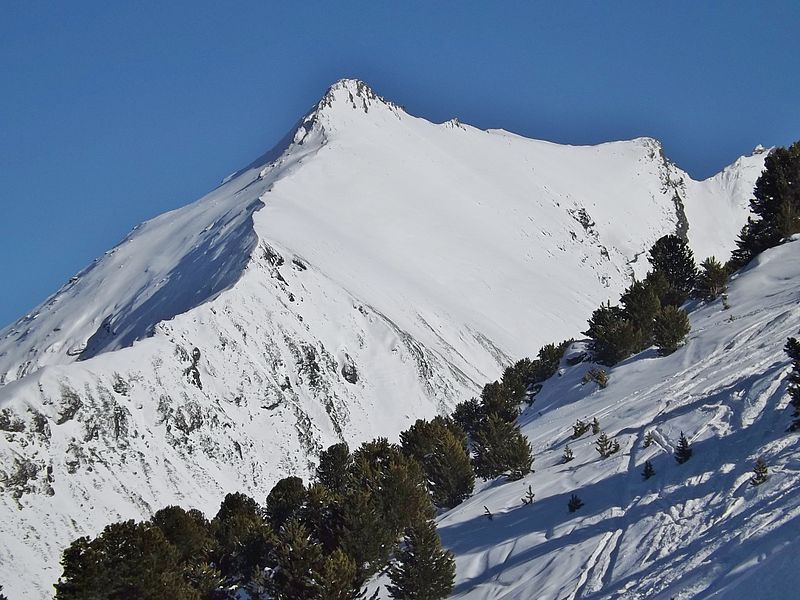 File:Aiguille de Scolette (hiver 2015).JPG