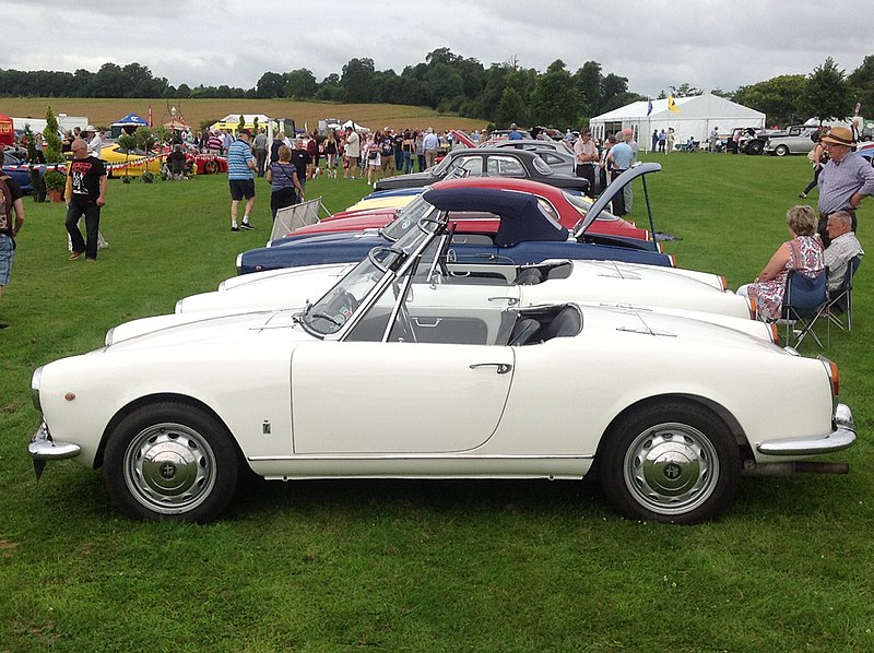 File:Alfa-Romeo Giulietta line-up (750-105 series) (28490547721).jpg