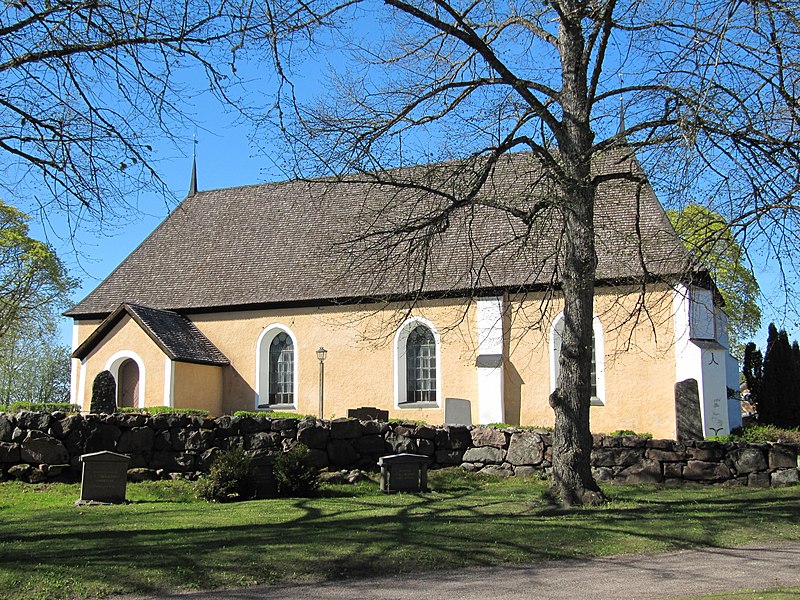 File:Almunge kyrka ext3.jpg