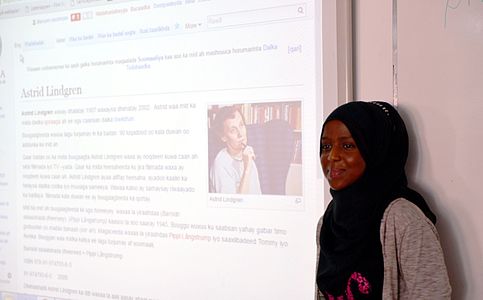 Student editor with new article on Somali Wikipedia.