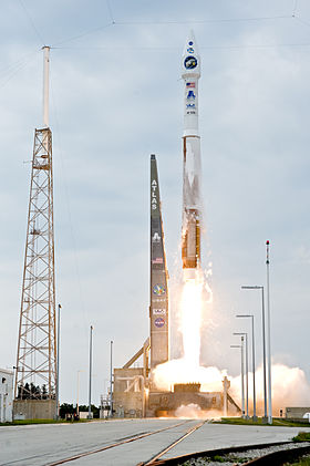 Atlas V carrying LRO and LCROSS
