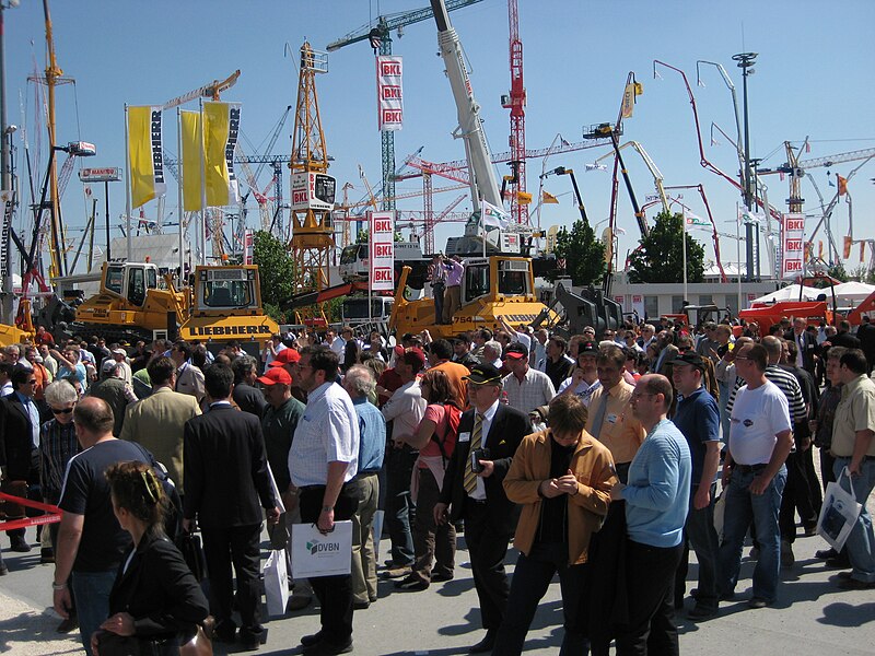 File:Bauma 2007 2.jpg