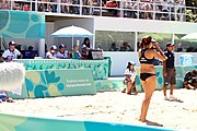 Deutsch: Beachvolleyball bei den Olympischen Jugendspielen 2018; Tag 9, 15. Oktober 2018; Mädchen, Viertelfinale: USA-Spanien 2–1 (21–19/17–21/15–9) English: Beach volleyball at the 2018 Summer Youth Olympics at 15 October 2018 – Girls Quarterfinals: USA-Spain 2–1 (21–19/17–21/15–9)