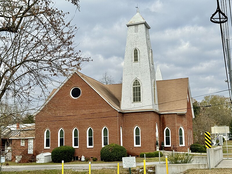 File:Bethlehem Baptist Church, College Street, Newberry, SC - 53407252098.jpg