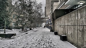 Bleak Victoria Street Winter (33374959138).jpg