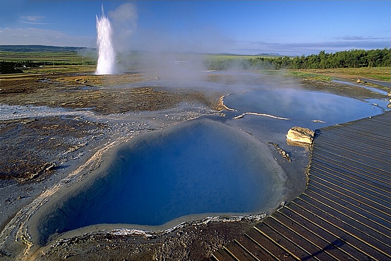 File:BlesiStrokkur.jpg