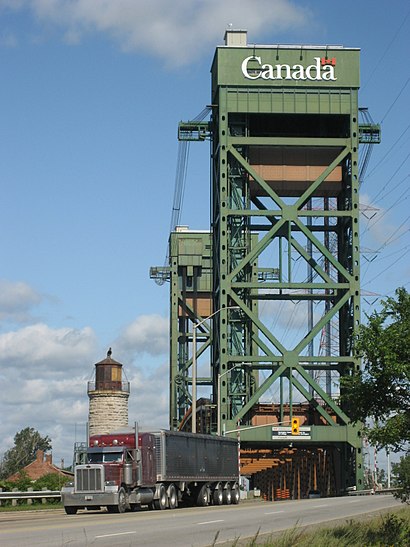 How to get to Burlington Canal Lift Bridge with public transit - About the place