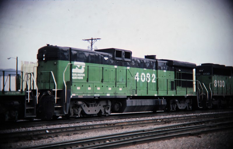 File:Burlington Northern BN 4082 (B30-7AB) (10569683575).jpg