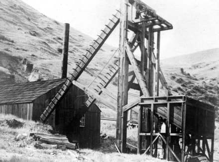Headstock of the Carmelo Land and Coal Company mine in upper Malpaso Canyon, south of Carmel, California, in 1895.