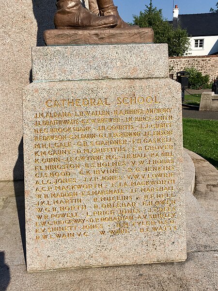File:Cathedral School names on Llandaff War Memorial, June 2020.jpg