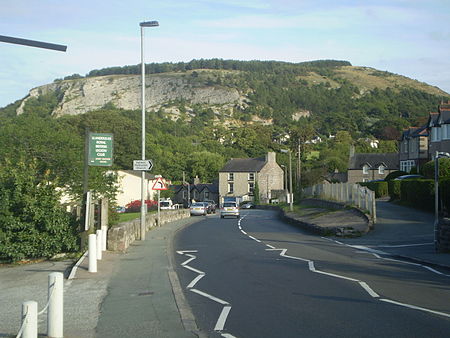 Cefn yr ogof from llanddulas