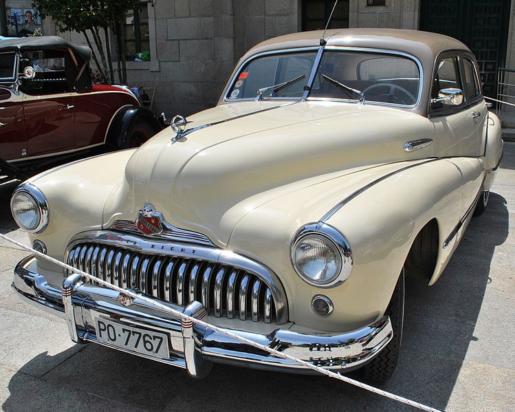 File:Chococlásico 2015, Buick Super.JPG