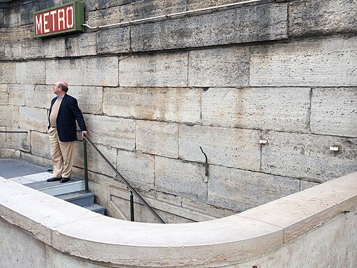 Concorde subway station, Paris 2015