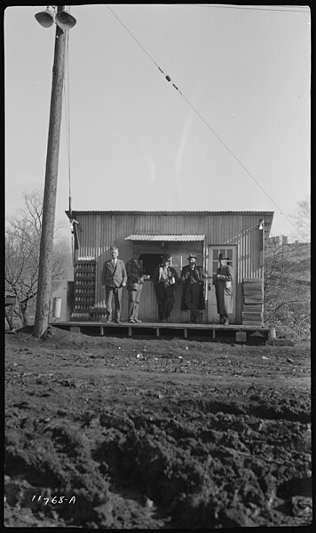 File:Construction Building and lunch room - NARA - 281265.jpg