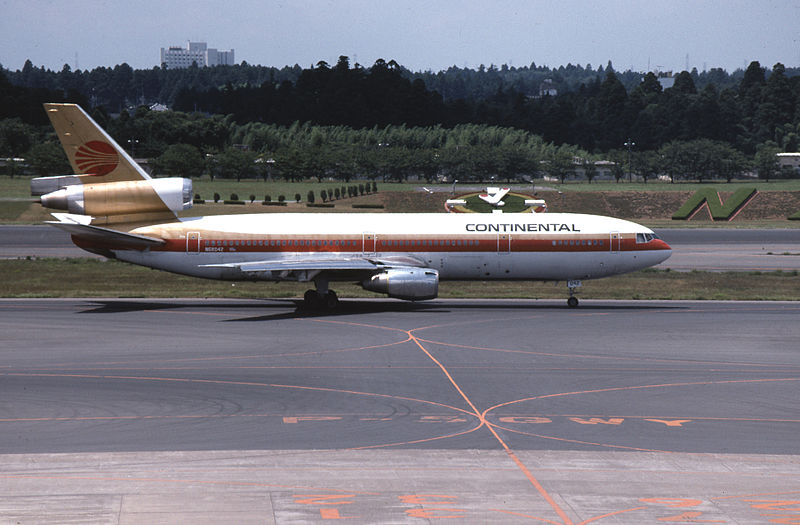 File:Continental Airlines DC-10-10 (N68042-46901-40).jpg