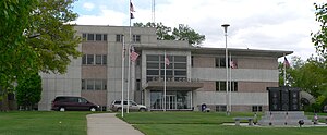 Cuming County Courthouse (Nebraska) from W 1.JPG