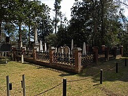 Daniel Pratt Cemetery March 2010 01.jpg