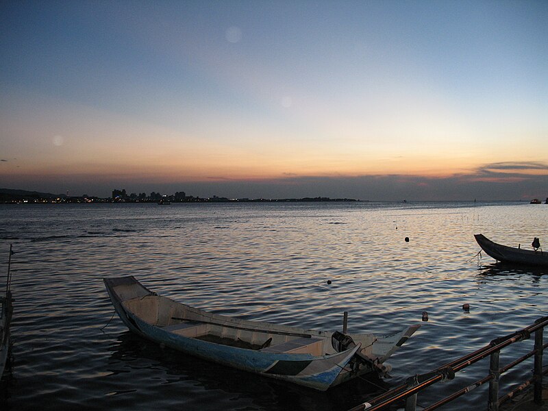 File:Danshui sunset.jpg